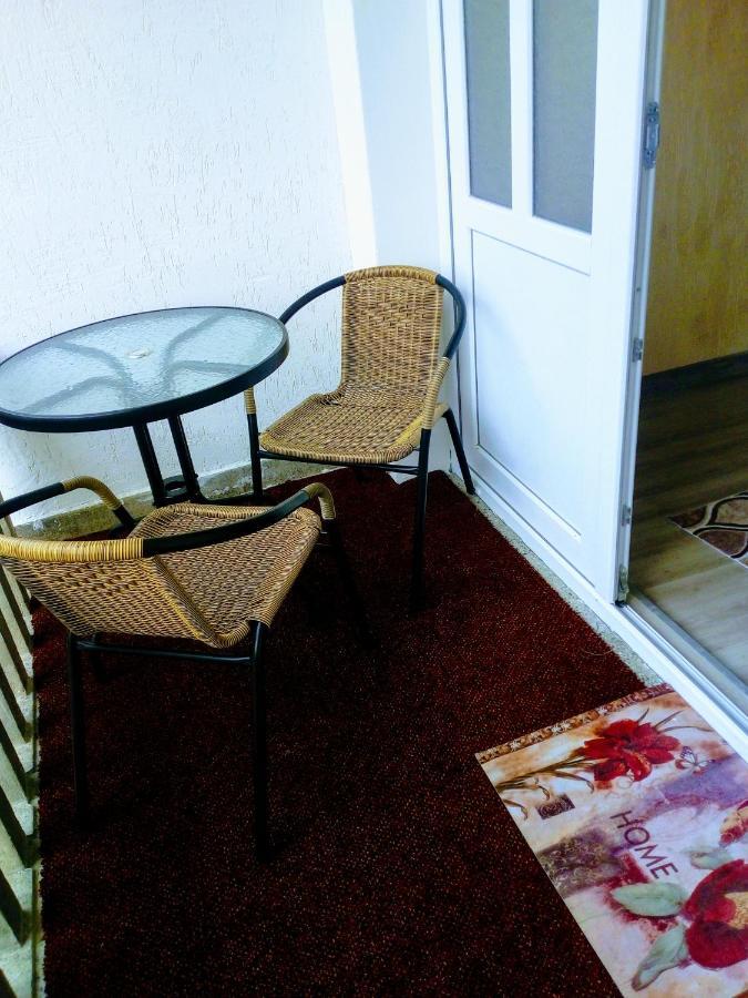 Rose & Water Guest House Pavel Banya Εξωτερικό φωτογραφία
