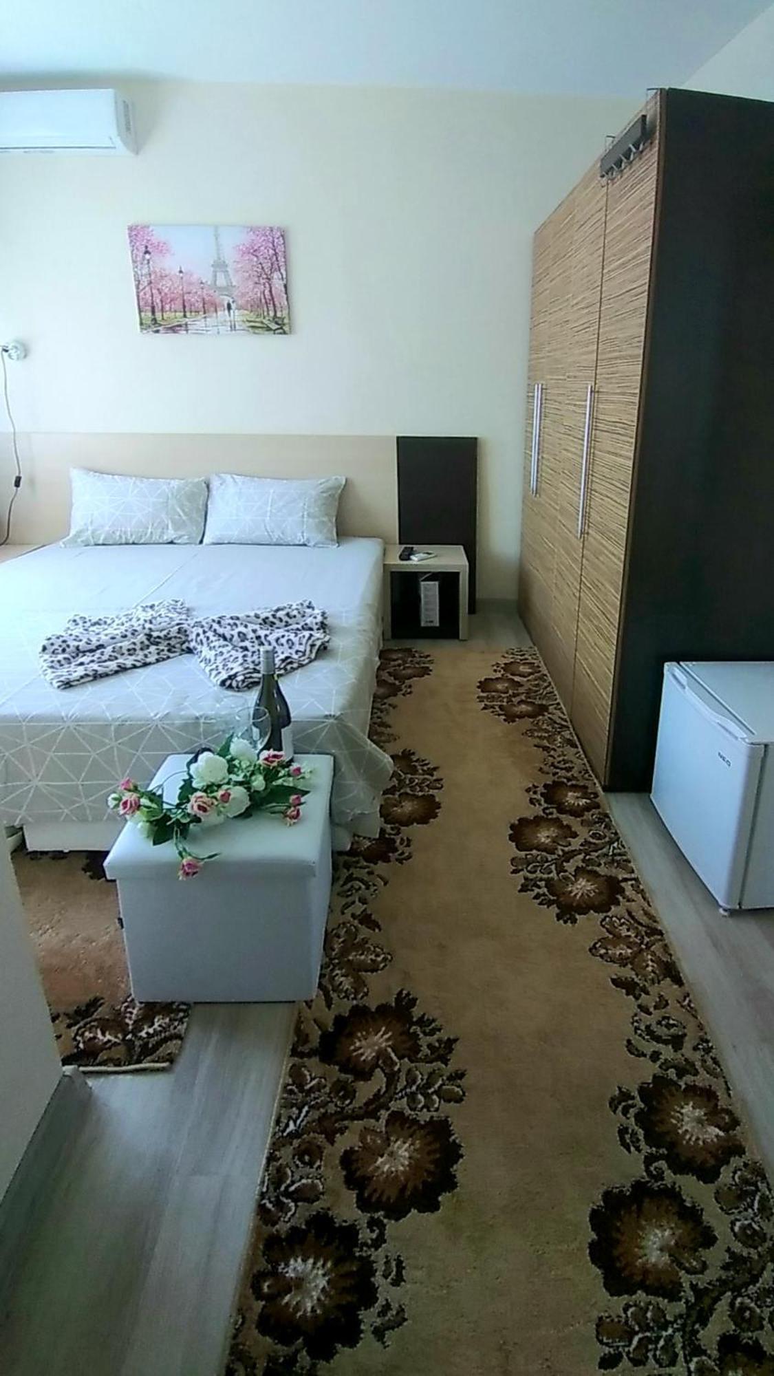 Rose & Water Guest House Pavel Banya Δωμάτιο φωτογραφία